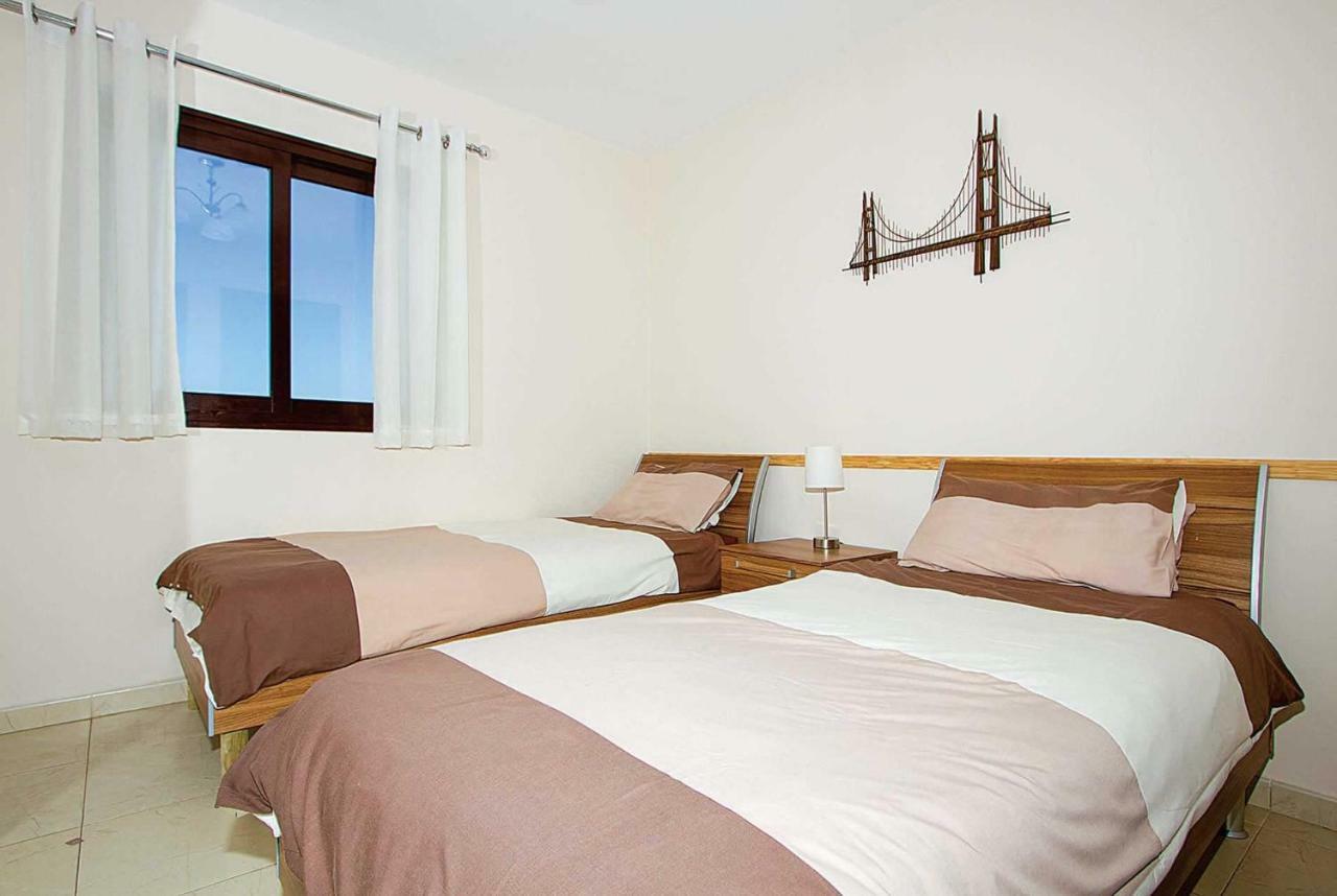 Sapphire Hotel Playa Blanca  Exterior photo